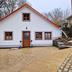 Daffodils Chalet